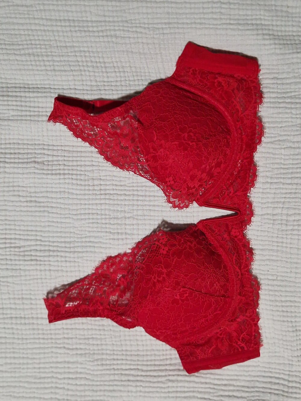 H&M Red Lace Plunge Underwire Bra